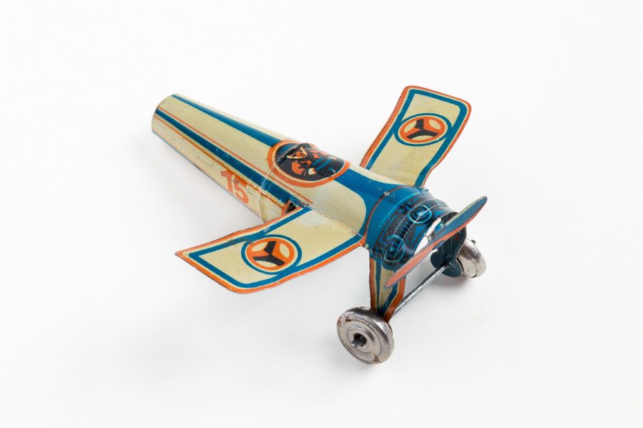 Sifflet penny toy, 15