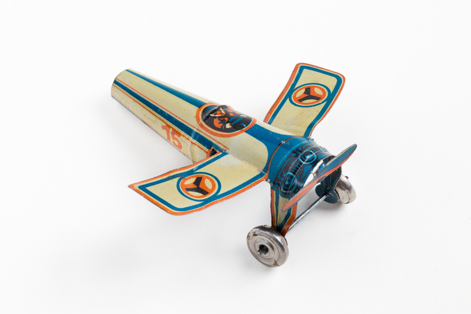 Sifflet penny toy, 15