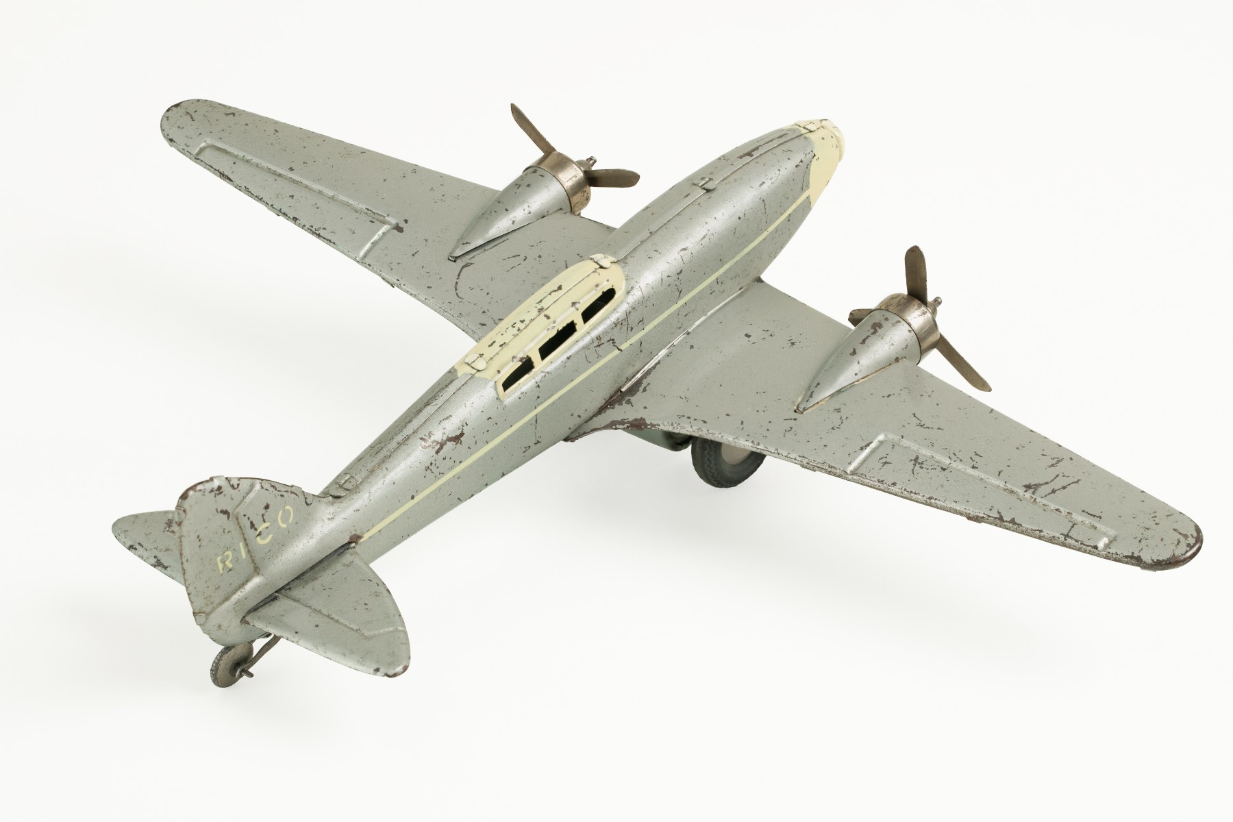 Avion de tourisme