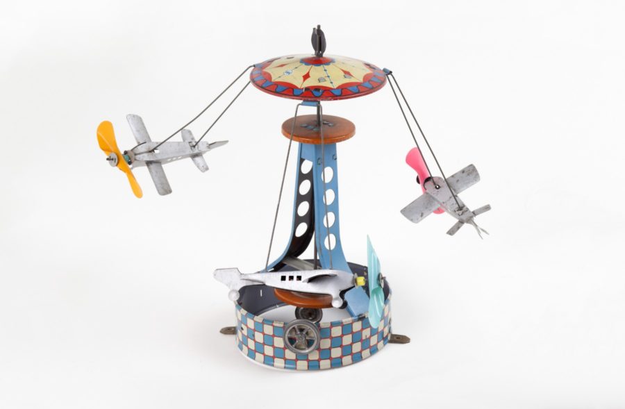 Carrousel à trois avions