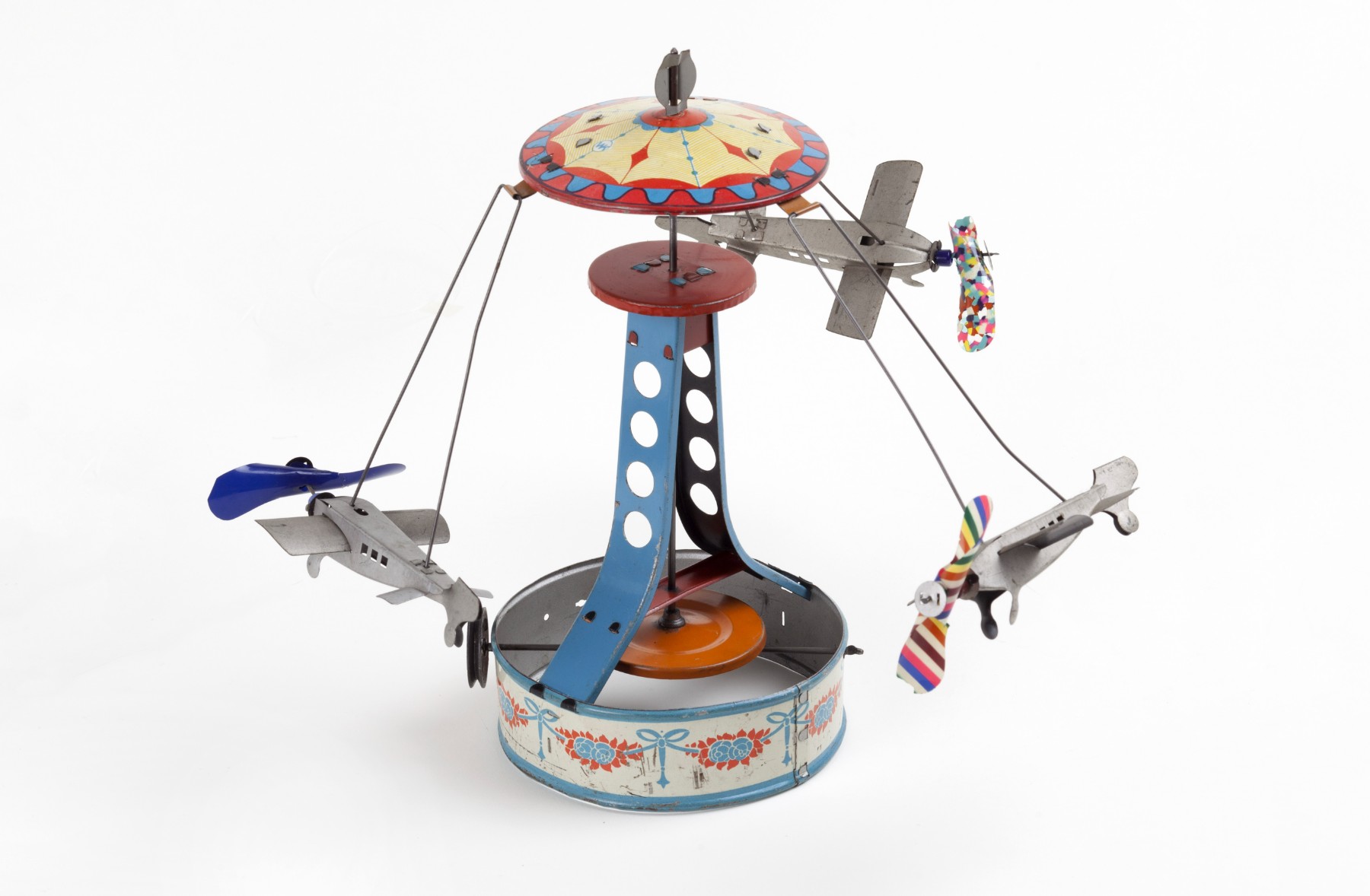 Carrousel à trois avions