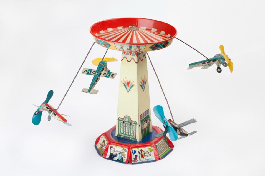 Carrousel à quatre avions