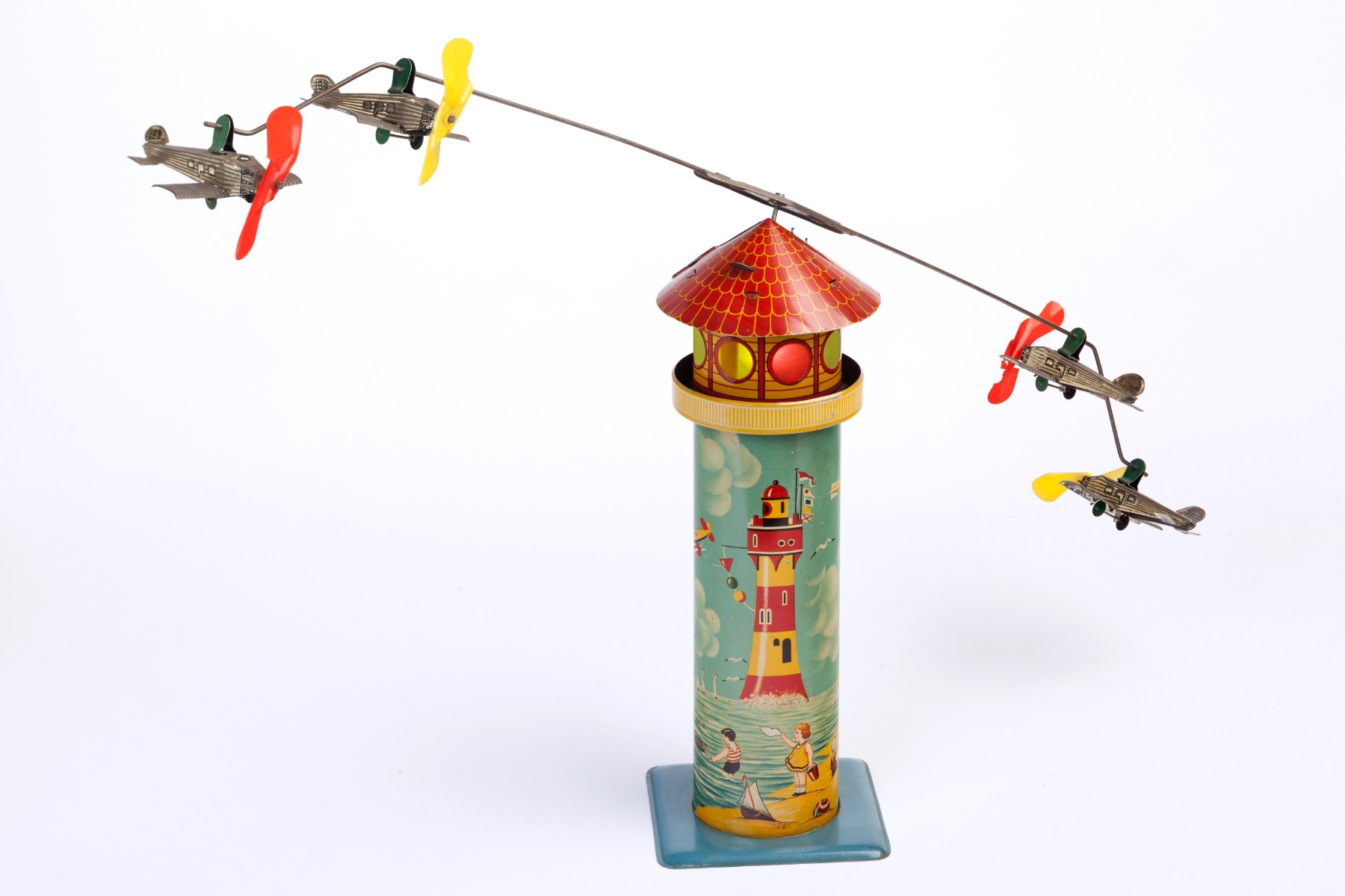 Phare et quatre avions