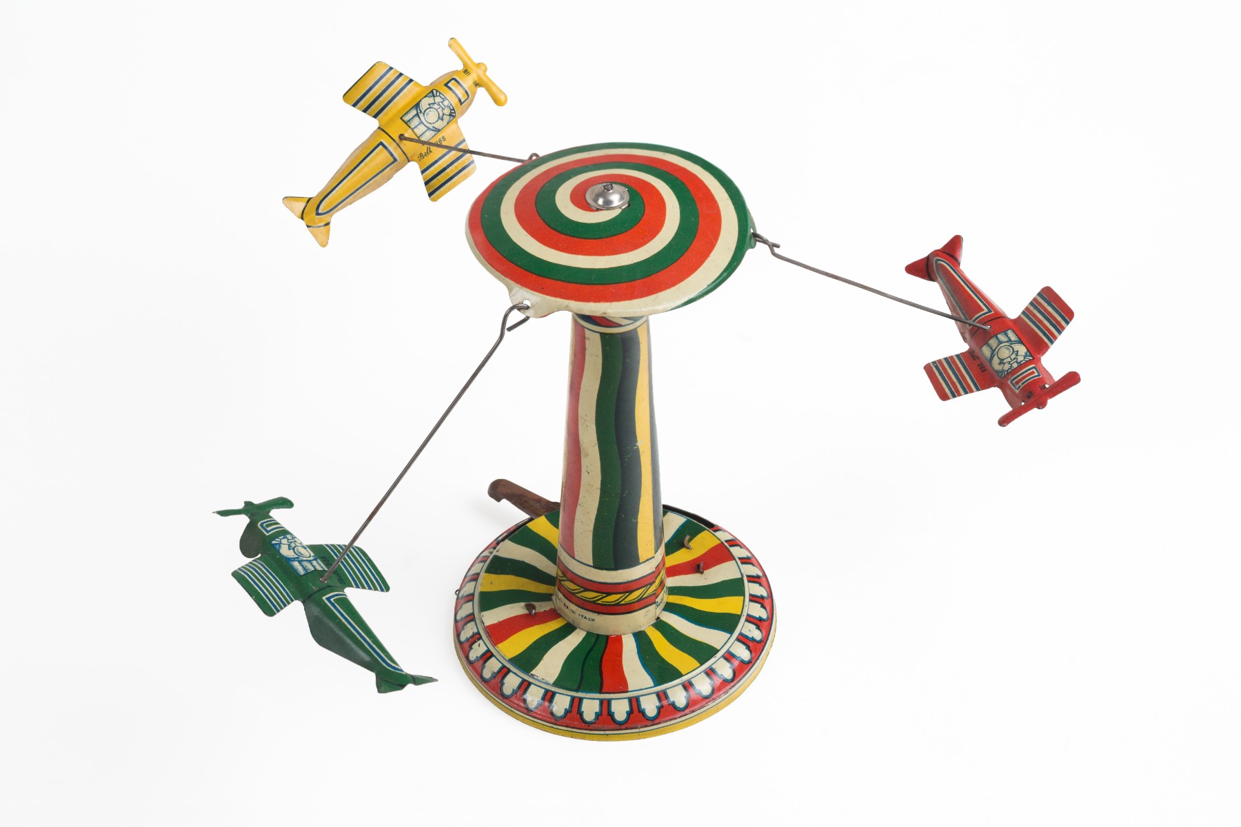 Carrousel à trois avions, 268