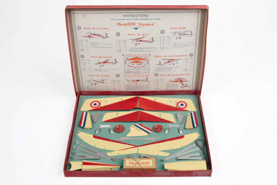 Airplane construction kit Nº 10