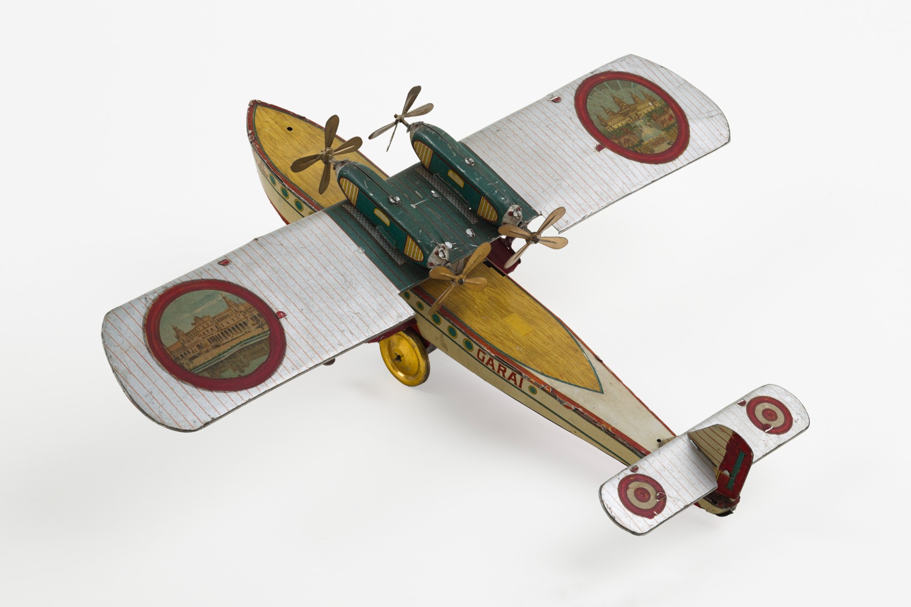 S.A.E. de Navegación Aérea, Garai