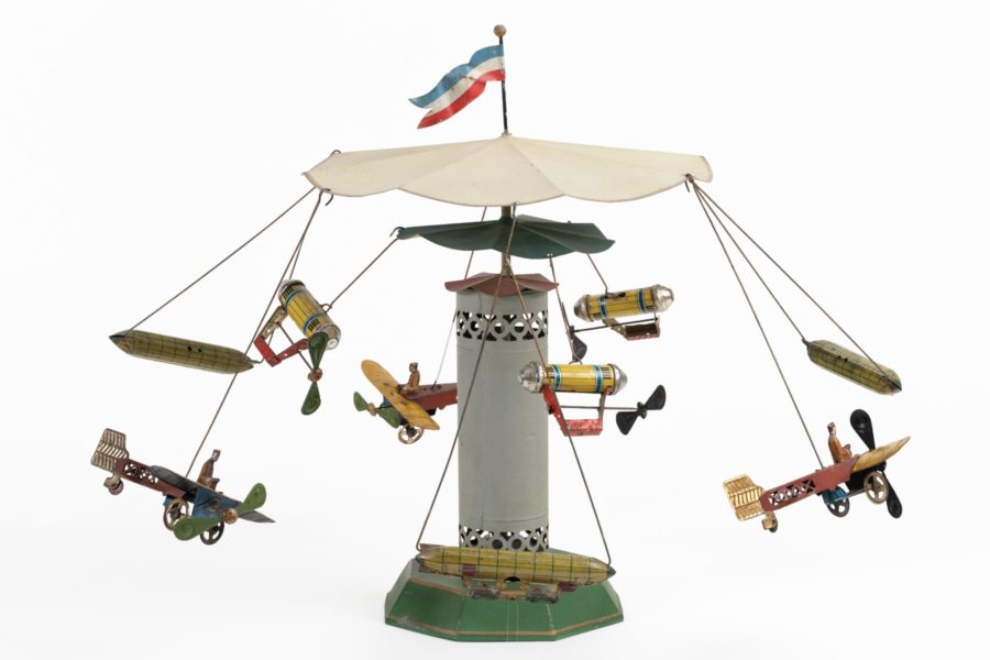 Carrousel d’avions et dirigeables