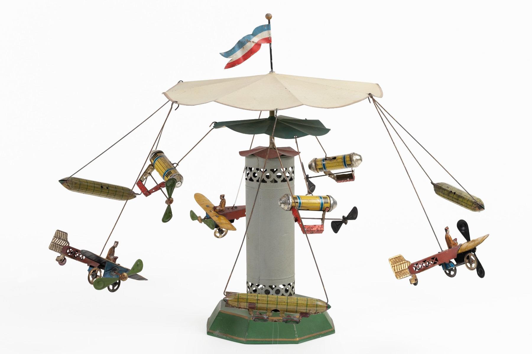 Carrousel d’avions et dirigeables