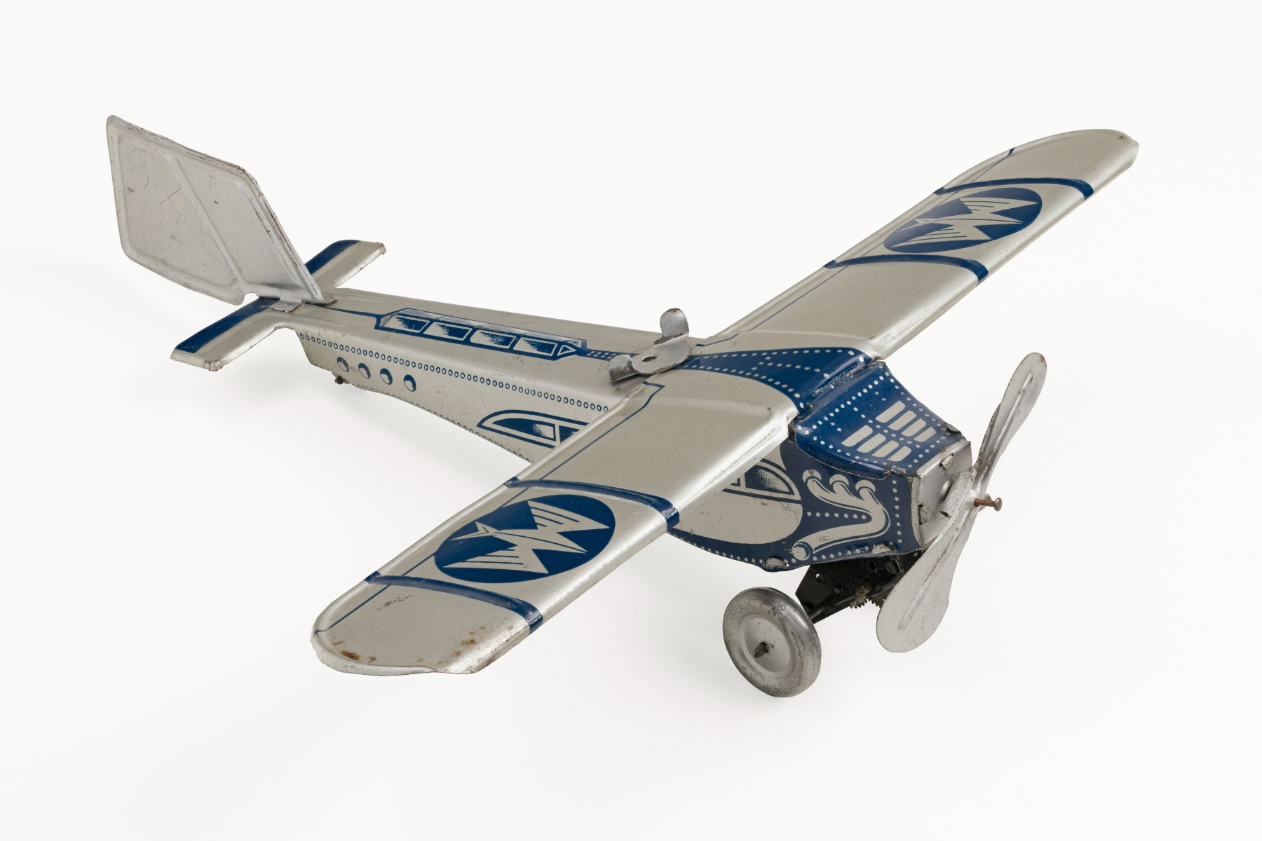 Monoplane cantilever with birds