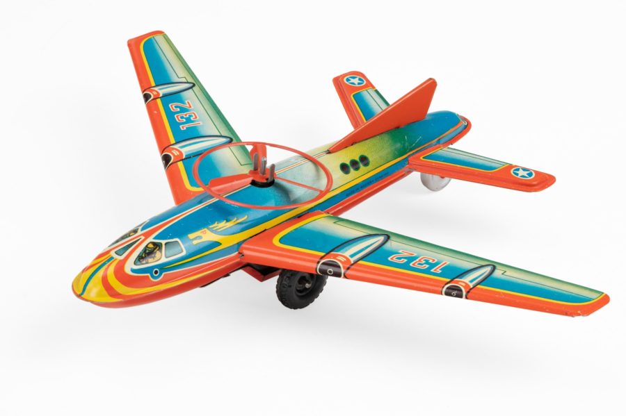 Avion avec soucoupe volante Nr.132