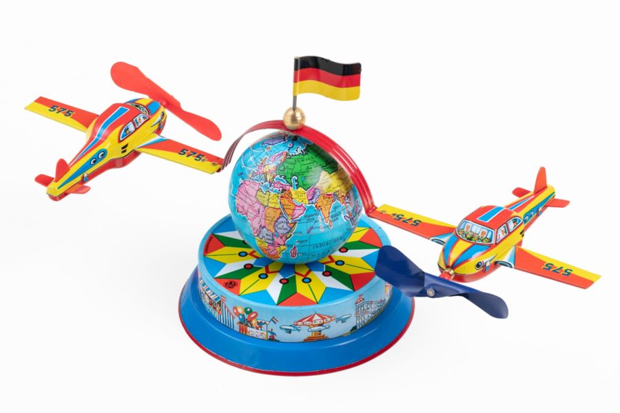 Flight around the world
