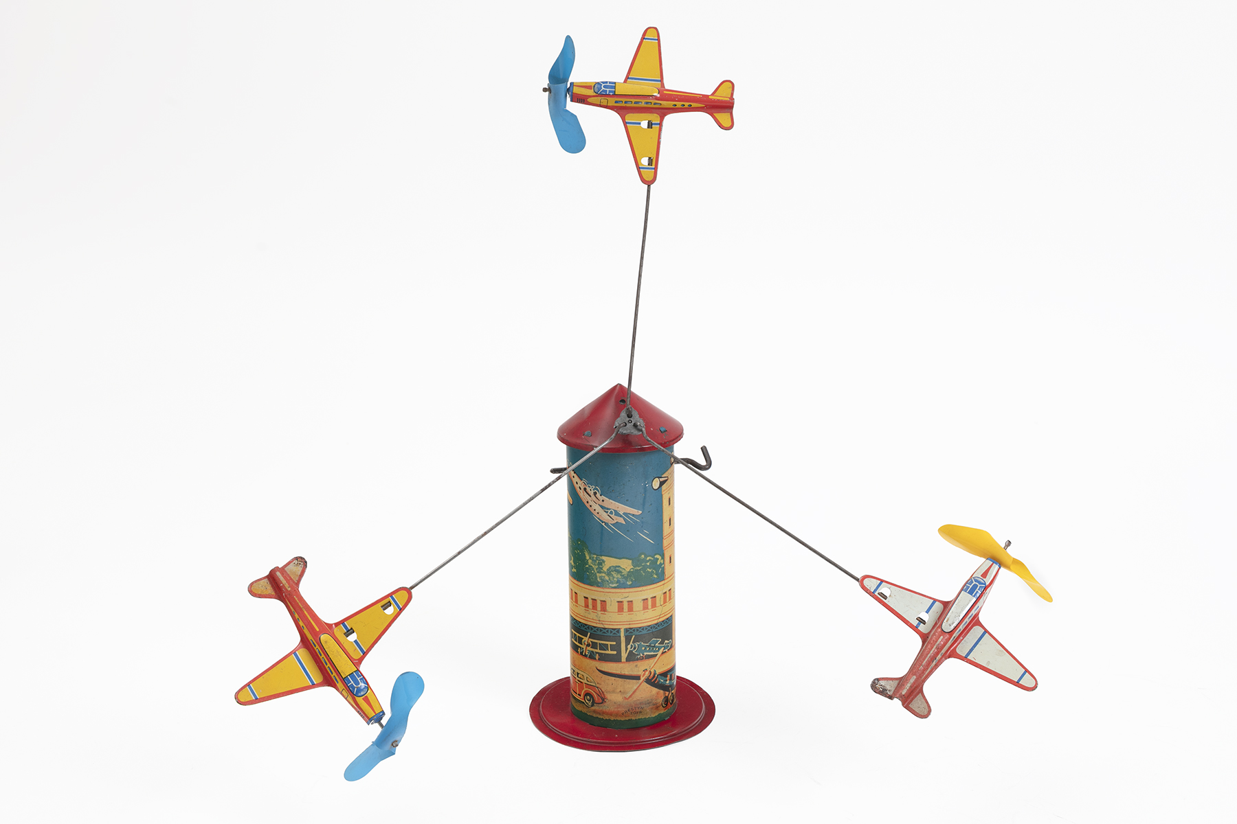 Tour et 3 avions