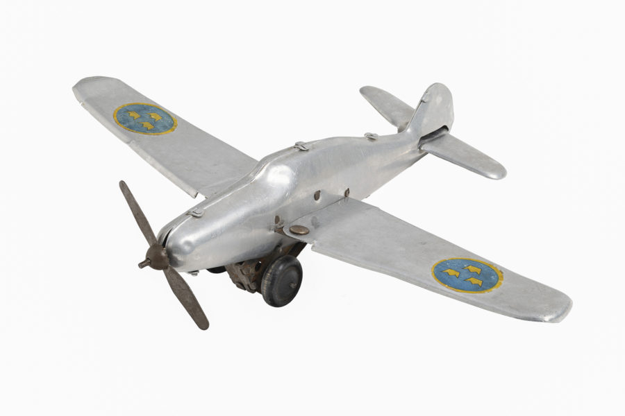 Eindecker mit schwedischen Kokarden