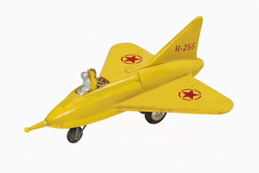 Avion con Paracaidista